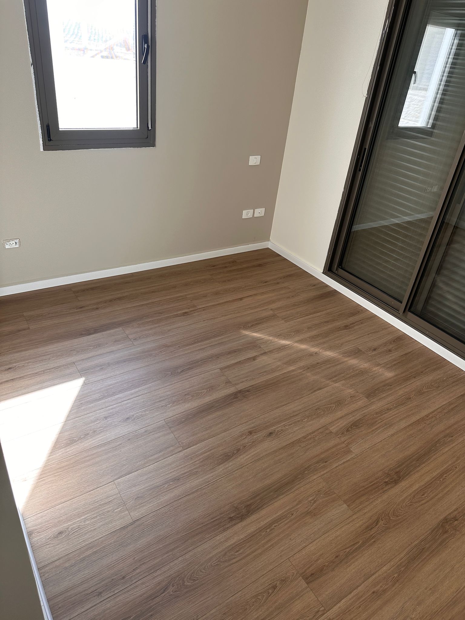 פרקט פולימרי SPC עמיד מים צבע African Desert / מחיר מוזל