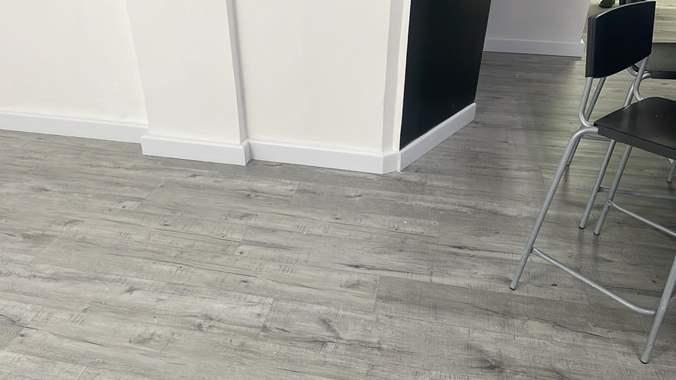 פרקט פולימרי SPC צבע שיטה מוברש גידים מושחרים / מחיר מוזל : image 2 פרקט פולימרי SPC צבע שיטה מוברש גידים מושחרים / מחיר מוזל : image 2