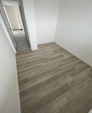 פרקט פולימרי SPC אלון מוברש צבע אפרפר מולבן / מחיר מוזל : image 2