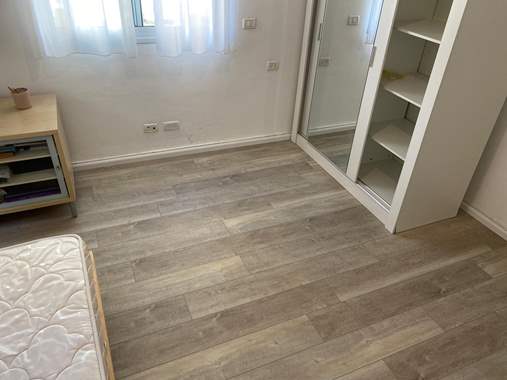 פרקט פולימרי SPC אלון מוברש צבע אפרפר מולבן / מחיר מוזל : image 2 פרקט פולימרי SPC אלון מוברש צבע אפרפר מולבן / מחיר מוזל : image 2