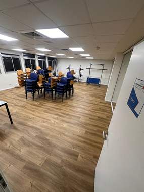 פרקט פולימרי SPC עמיד מים צבע אלון טבעי פראי / מחיר מוזל : image 1 פרקט פולימרי SPC עמיד מים צבע אלון טבעי פראי / מחיר מוזל : image 1