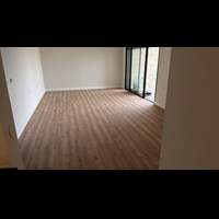 פרקט פולימרי SPC עמיד מים אלון עם עיינים מחיר מוזל